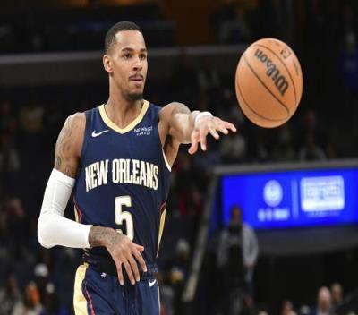 次在赛场上 次在赛场上