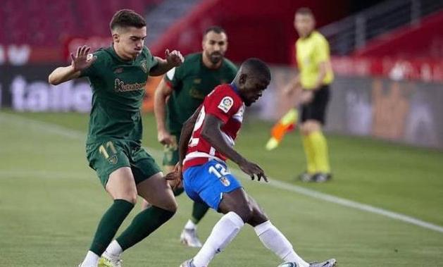 兹陷入状态 兹陷入状态