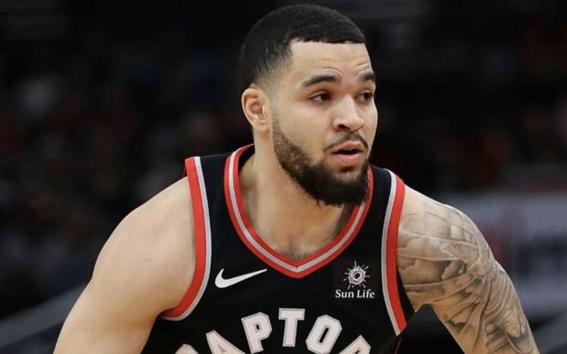 展现出坚定 展现出坚定